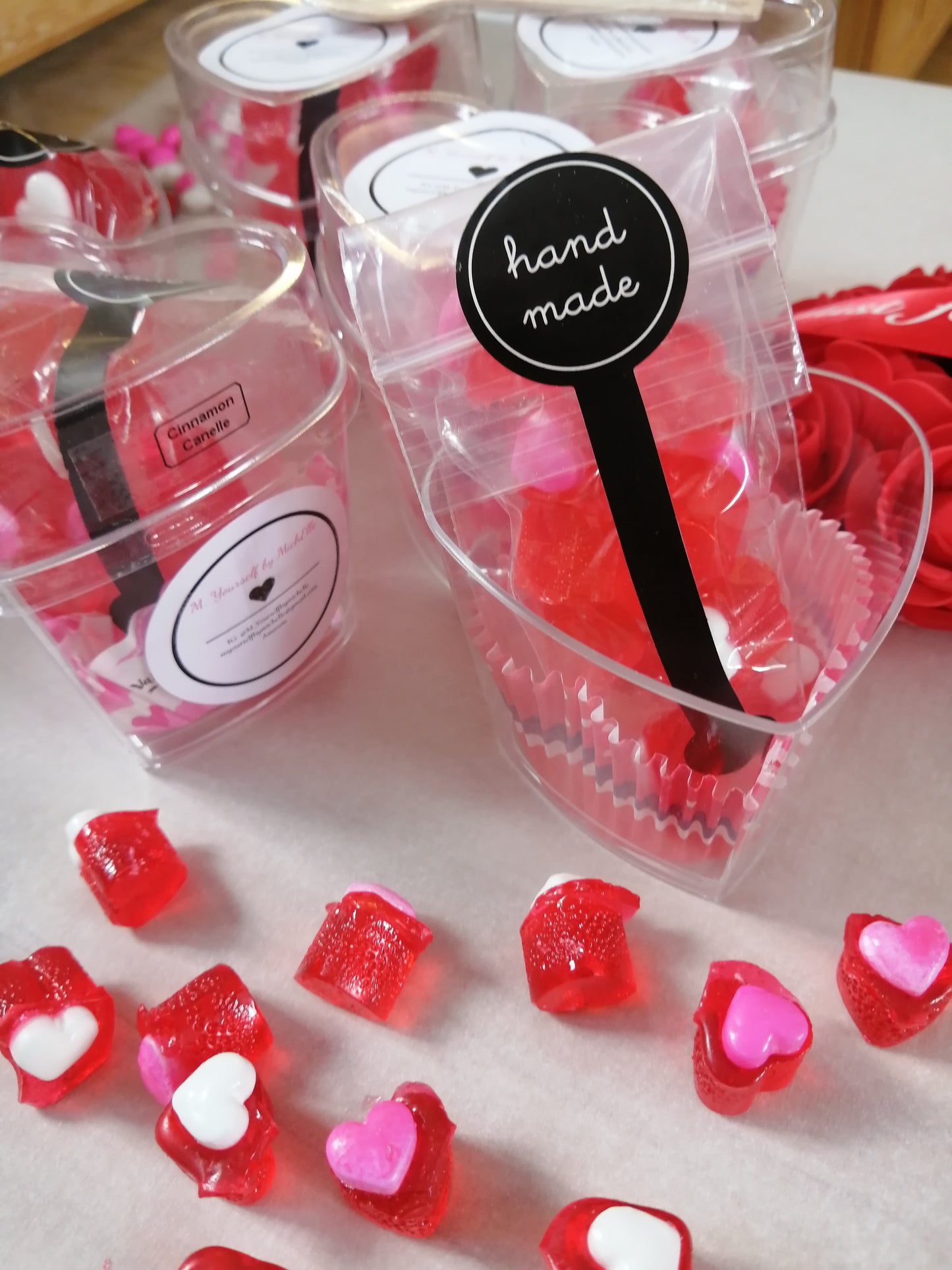 "Share the LOVE" Cinnamon heart candy (box 30 pces)