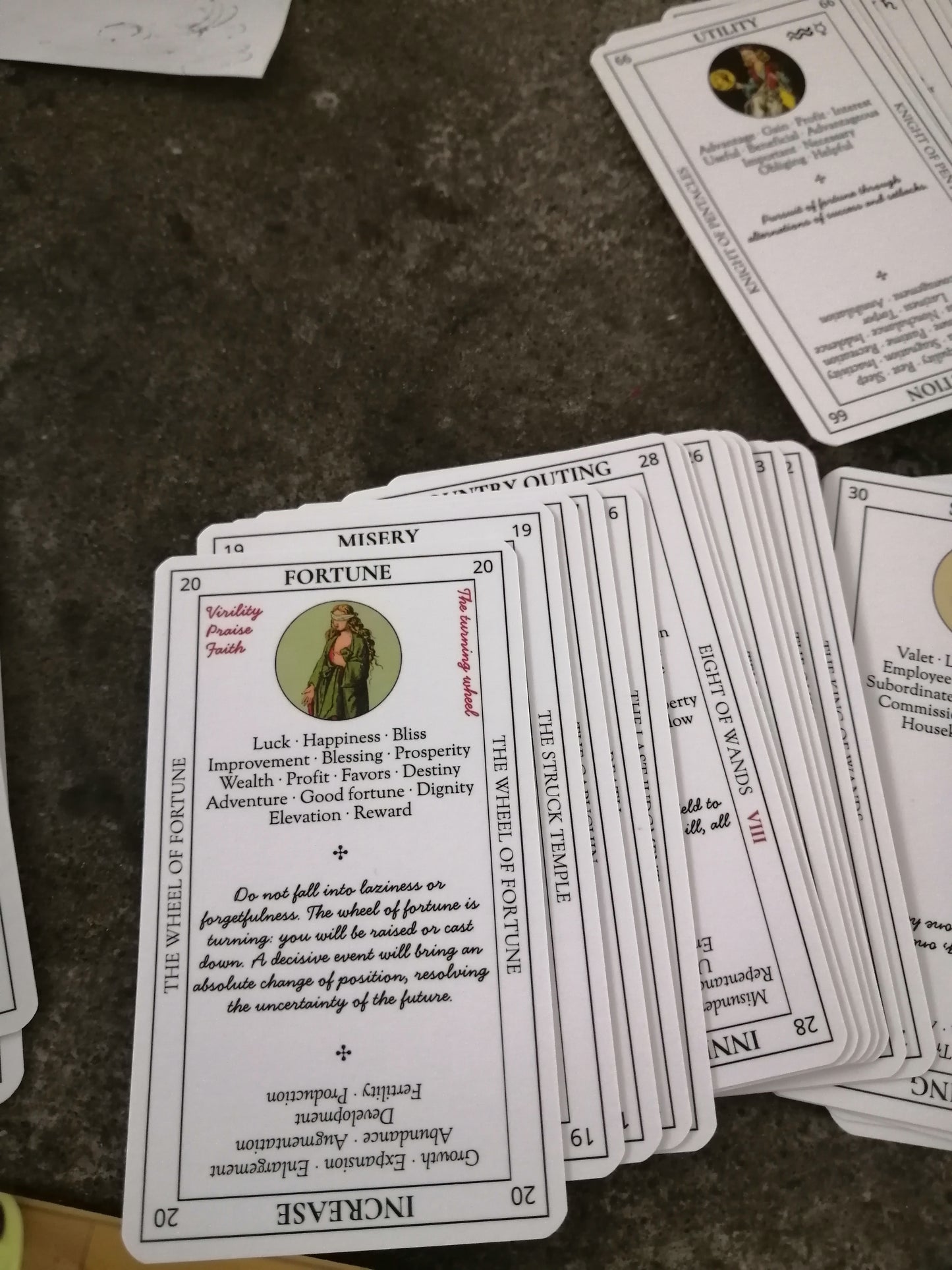 MESSENGER TAROT DECK - The Cards That Speaks ~Intuitive Reading