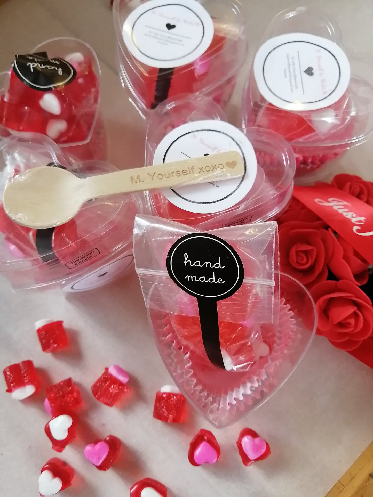 "Share the LOVE" Cinnamon heart candy (box 30 pces)