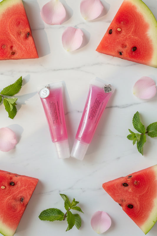 Plumping hydrating lip gloss