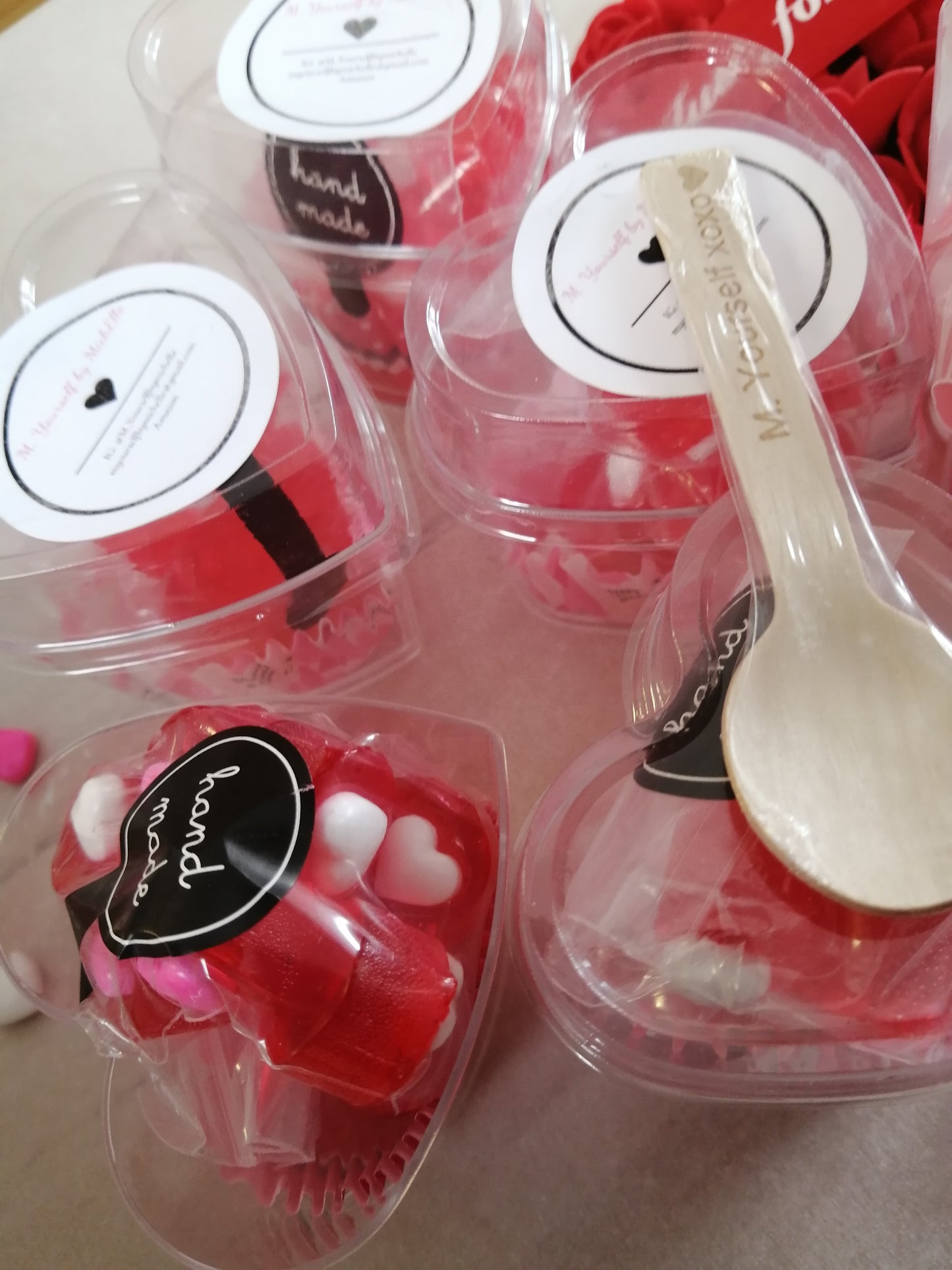 "Share the LOVE" Cinnamon heart candy (box 30 pces)